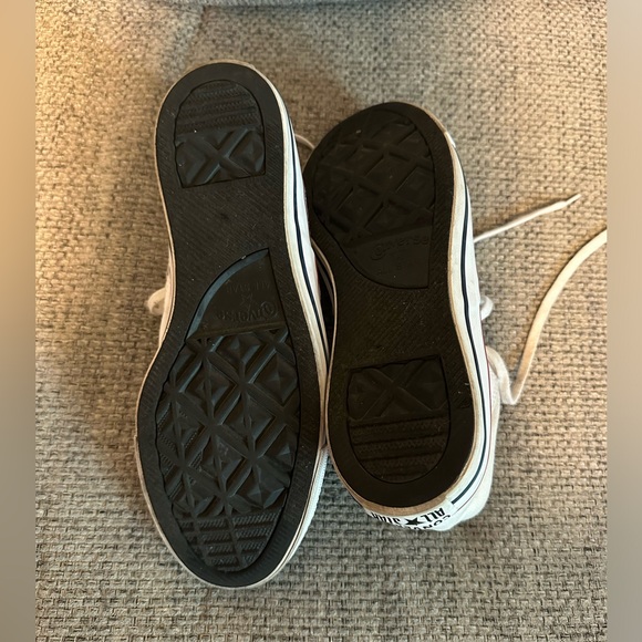 Converse Chuck Taylor All Star Madison Mid-Top Sneaker - Picture 4 of 4